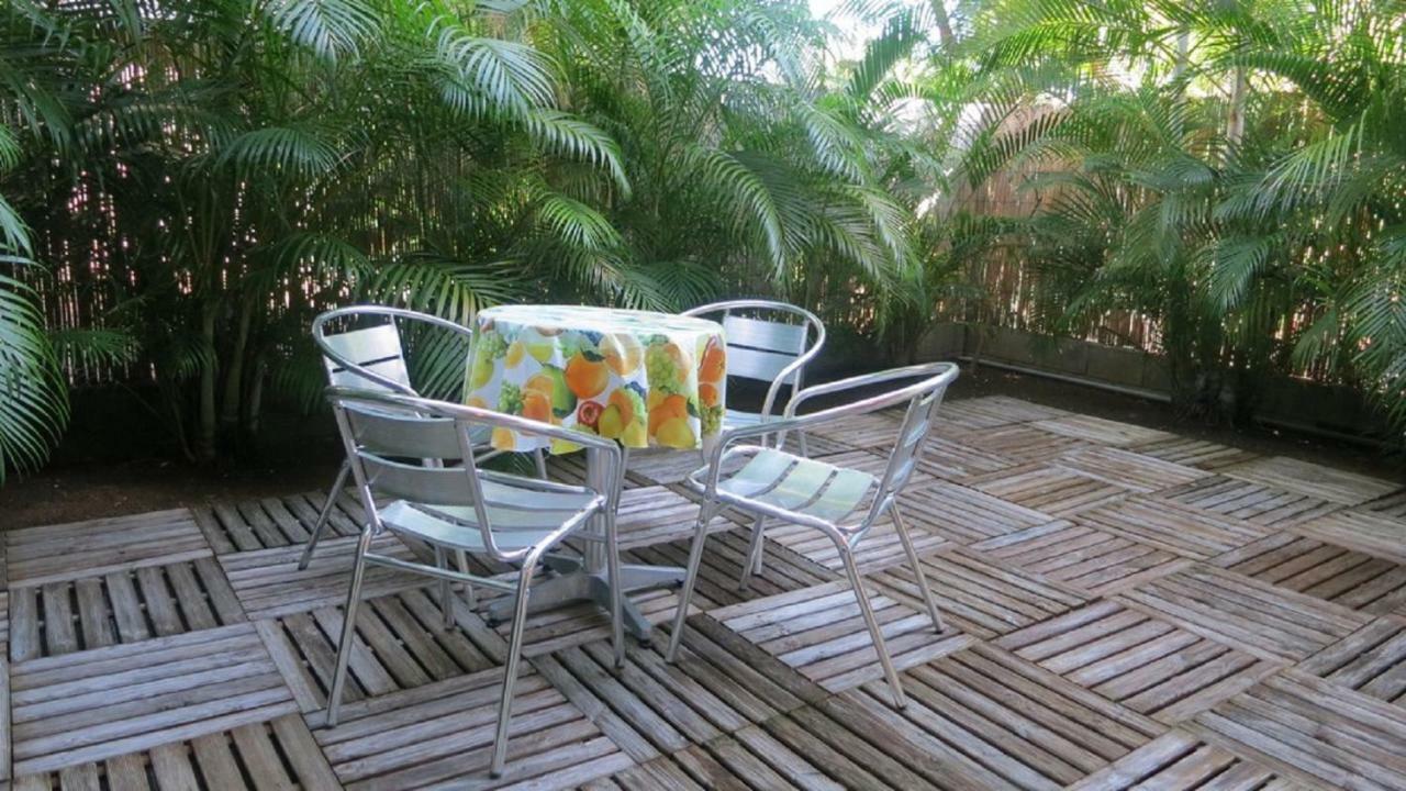 Baliste Jardin De Corail Apartment Saint-Gilles Les Bains Exterior photo